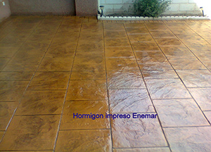 Hormigón impreso Badajoz obra realizada con moldes de piedra inglesa